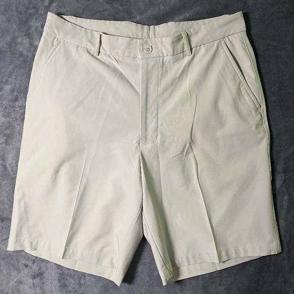 Men’s Lone Cypress by Pebble Beach Light Khaki golf shorts size 34 - Picture 1 of 5
